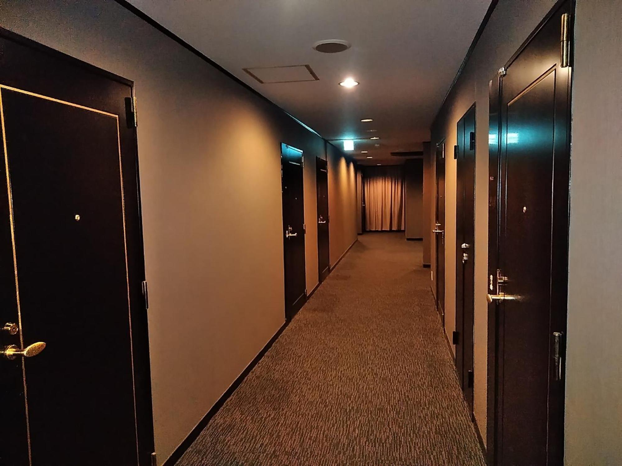 Hotel Beni East (Adults Only) Осака Екстер'єр фото